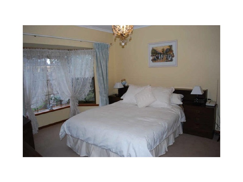 1 Woodley Road, Fulham Gardens SA 5024