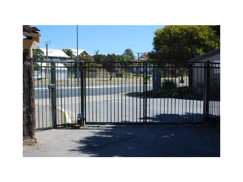 1/72 Military Road, Tennyson SA 5022