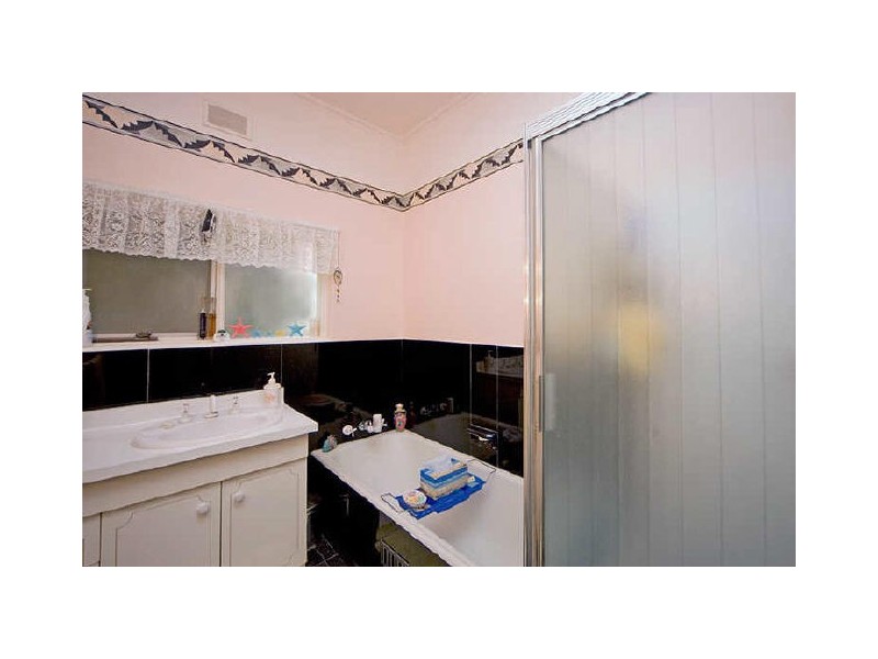 21 White Avenue, Lockleys SA 5032