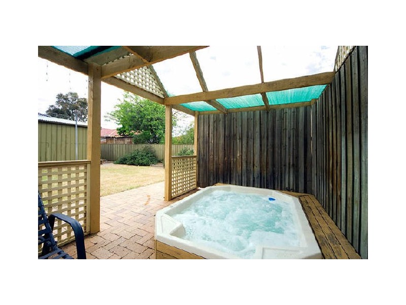 21 White Avenue, Lockleys SA 5032