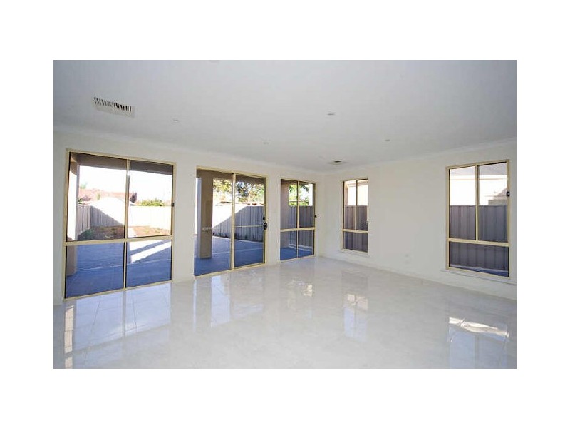 2 Sydney Avenue, Kidman Park SA 5025