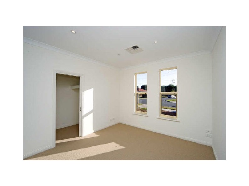 2 Sydney Avenue, Kidman Park SA 5025