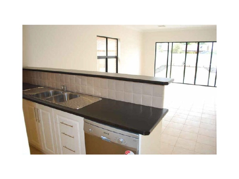 2 Heron Place, Seaton SA 5023