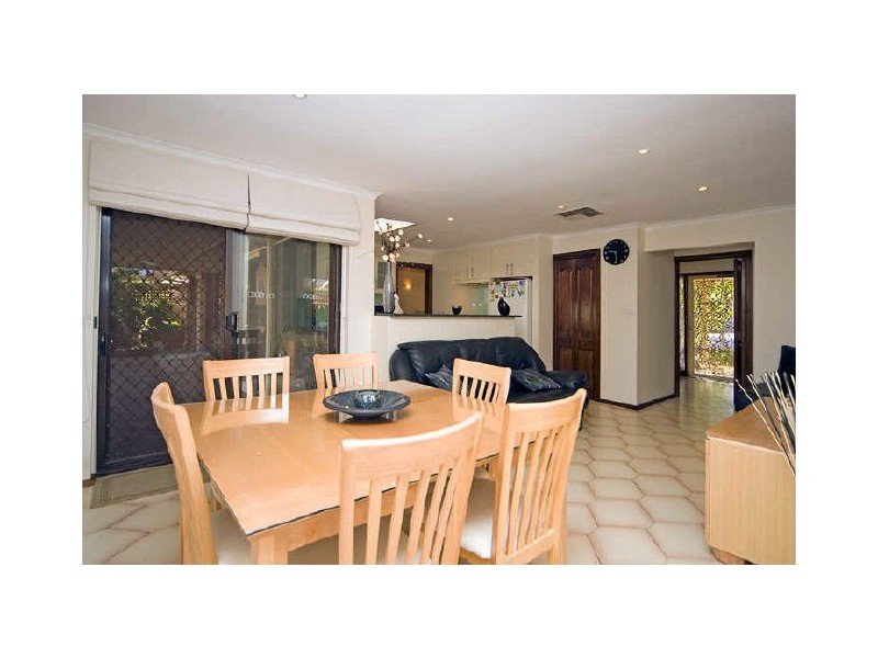 12 Mariners Crescent, West Lakes SA 5021