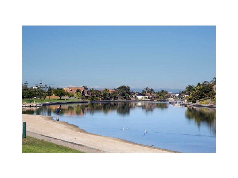 12 Mariners Crescent, West Lakes SA 5021