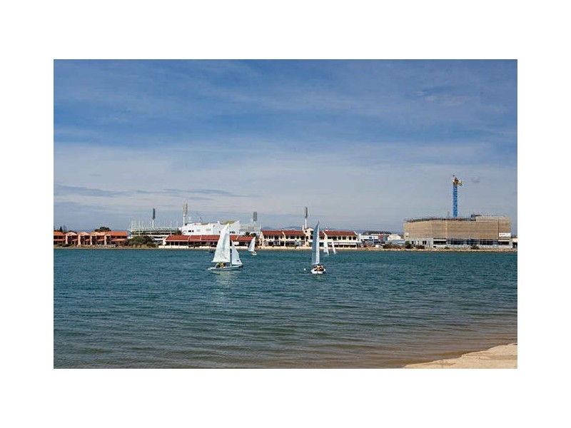 12 Mariners Crescent, West Lakes SA 5021