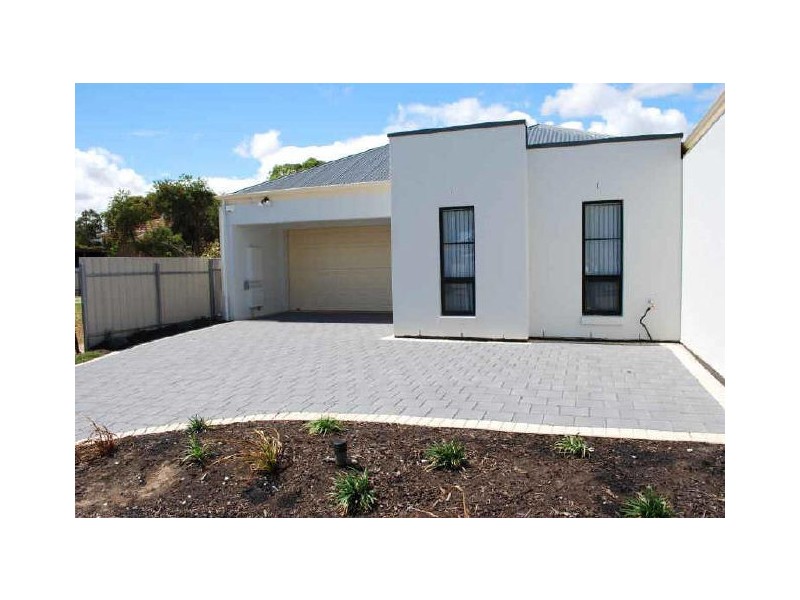 2A Heron Place, Seaton SA 5023