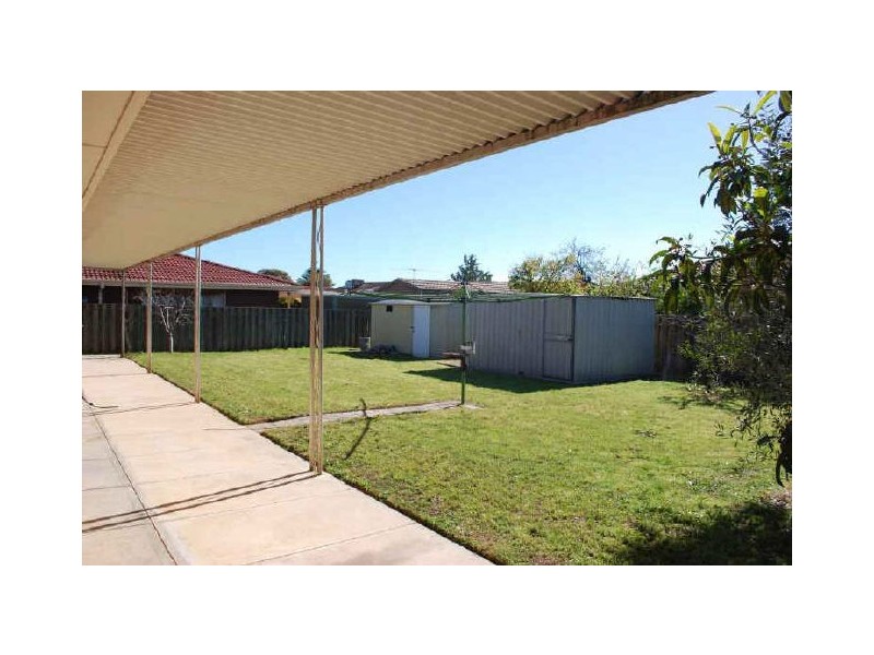 13 Manitoba Way, West Lakes SA 5021