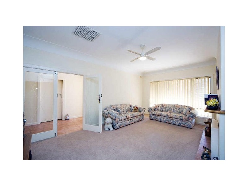 9 Riverside Drive, Fulham SA 5024