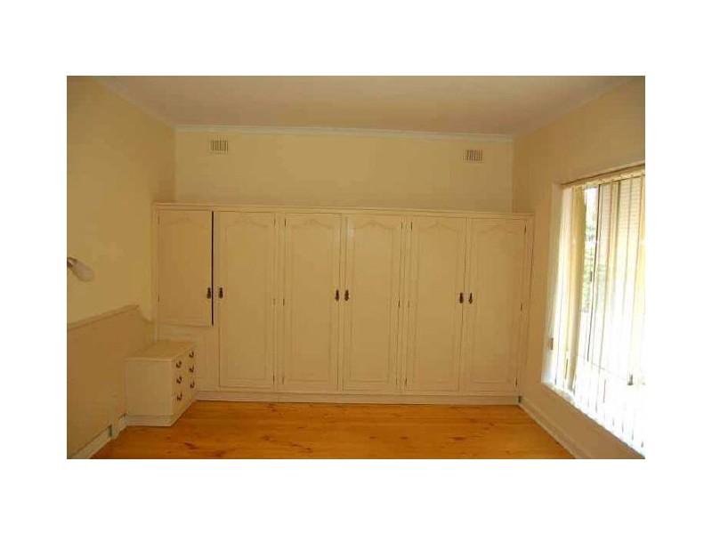9 Riverside Drive, Fulham SA 5024