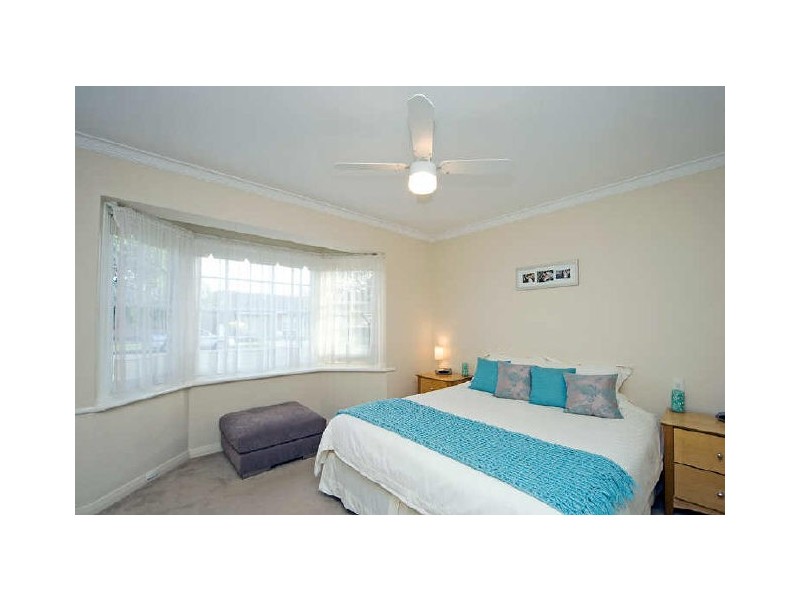 8 Oliver Avenue, Fulham Gardens SA 5024