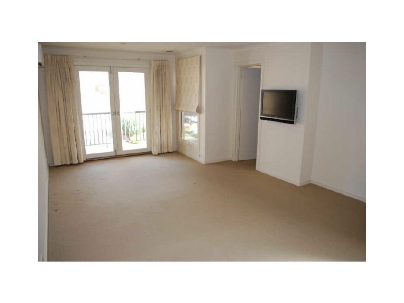 16 Annes Court, West Beach SA 5024