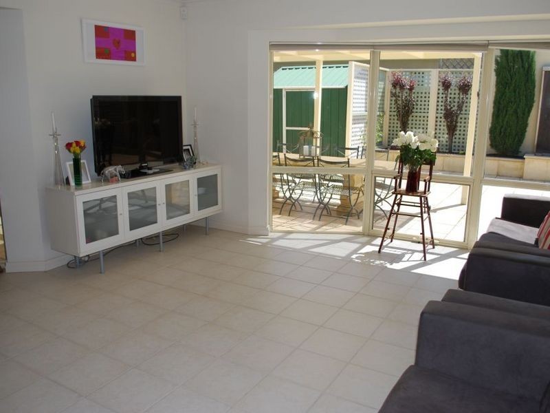 2C Albany Street, Grange SA 5022