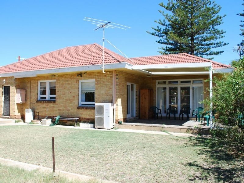 14 Reedie Street, Henley Beach SA 5022