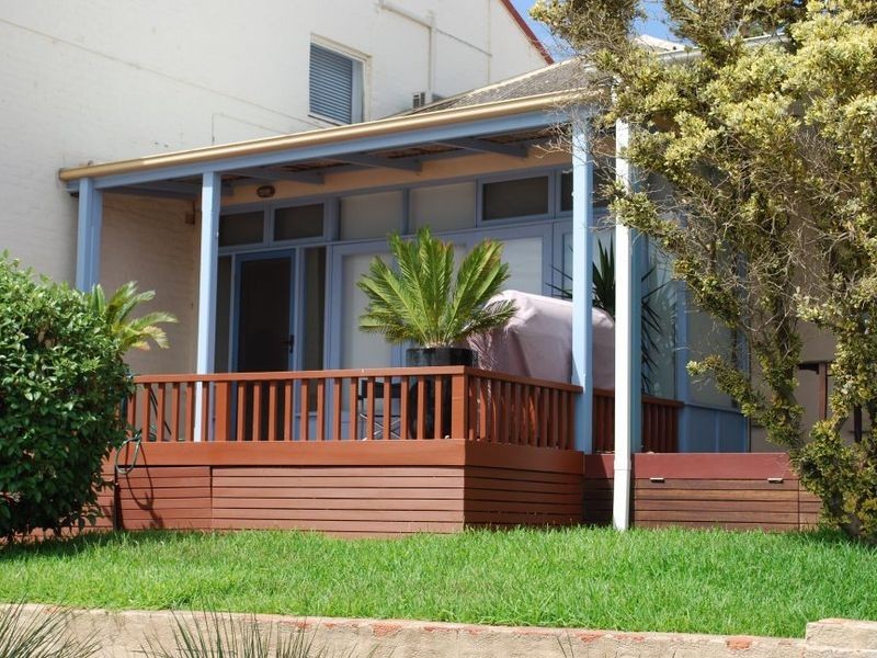215 Esplanade, Henley Beach SA 5022