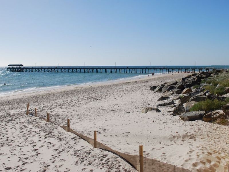 215 Esplanade, Henley Beach SA 5022