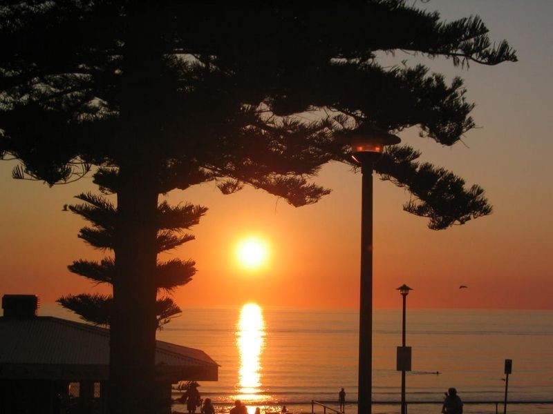 215 Esplanade, Henley Beach SA 5022
