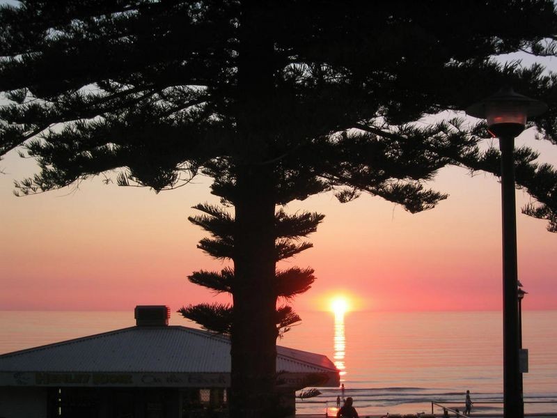 215 Esplanade, Henley Beach SA 5022