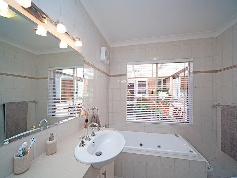 20 Mamande Crescent, Lockleys SA 5032