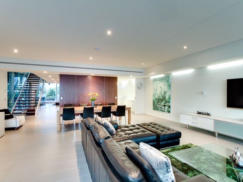 17 North Esplanade, Glenelg North SA 5045