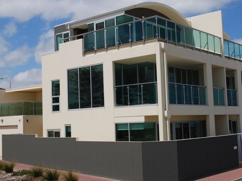 421 Esplanade, Henley Beach SA 5022