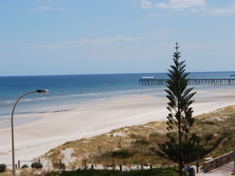 421 Esplanade, Henley Beach SA 5022