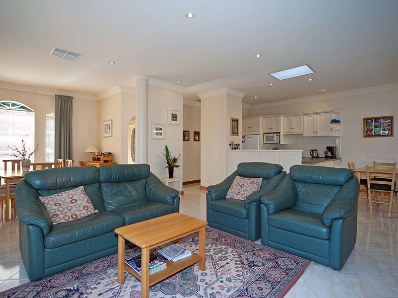 16 Azalea Drive, Lockleys SA 5032