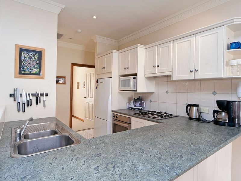 16 Azalea Drive, Lockleys SA 5032