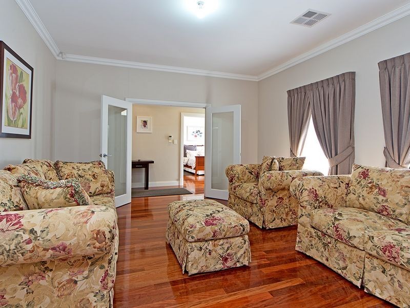 35 Lorraine Avenue, Lockleys SA 5032