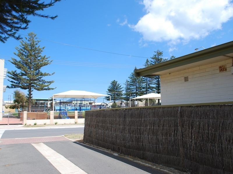 2/224 Military Road, Henley Beach SA 5022