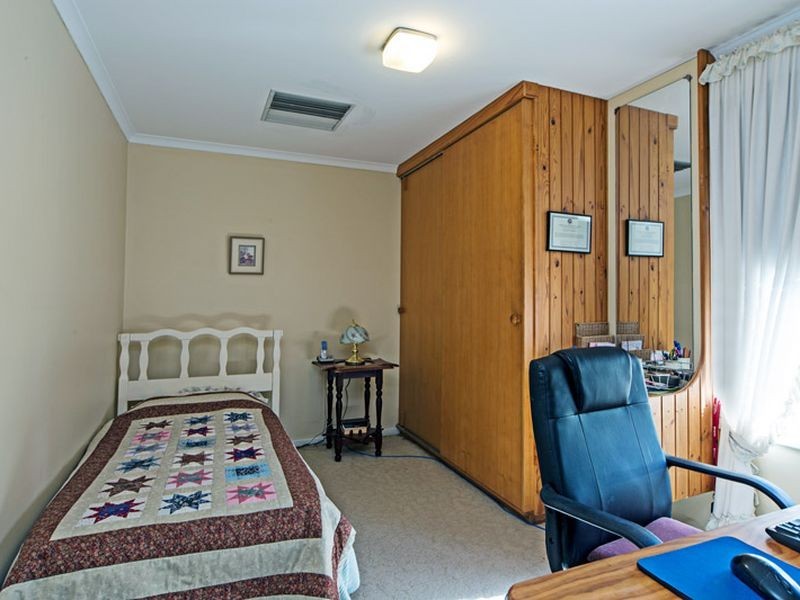 48 Riverside Drive, Fulham SA 5024