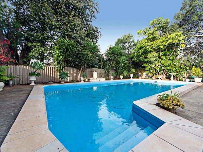 18 Hazel Terrace, Henley Beach South SA 5022