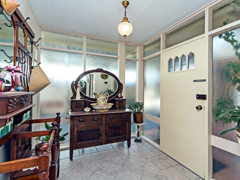 18 Hazel Terrace, Henley Beach South SA 5022