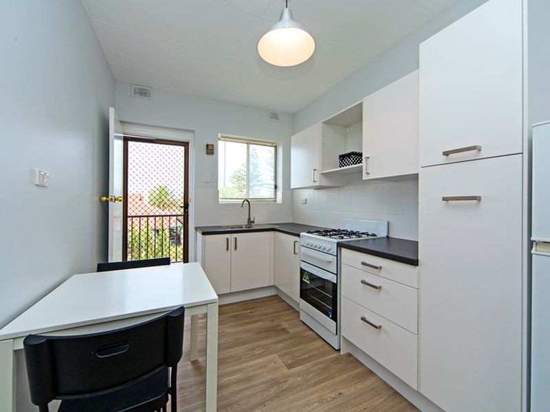 11/180 Seaview Road, Henley Beach South SA 5022