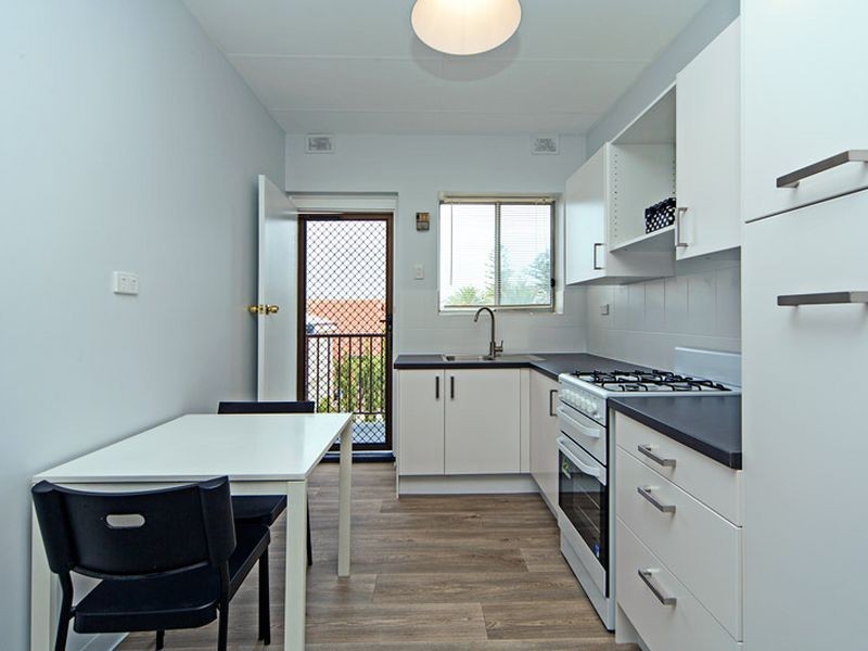 11/180 Seaview Road, Henley Beach South SA 5022