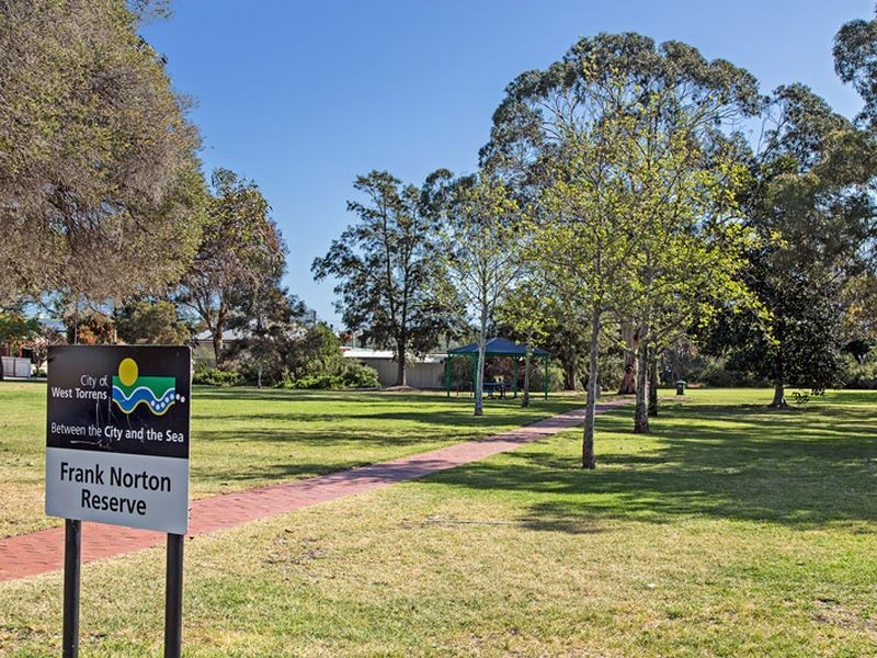 5 Rawlings Avenue, Torrensville SA 5031