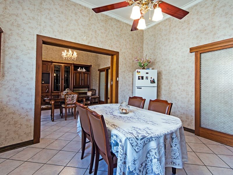 5 Rawlings Avenue, Torrensville SA 5031