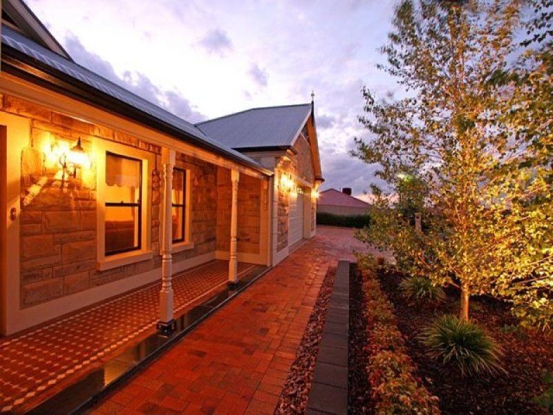 13 Creedon Close, Evanston Park SA 5116