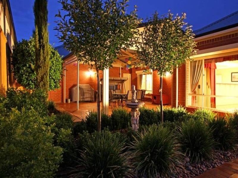 13 Creedon Close, Evanston Park SA 5116