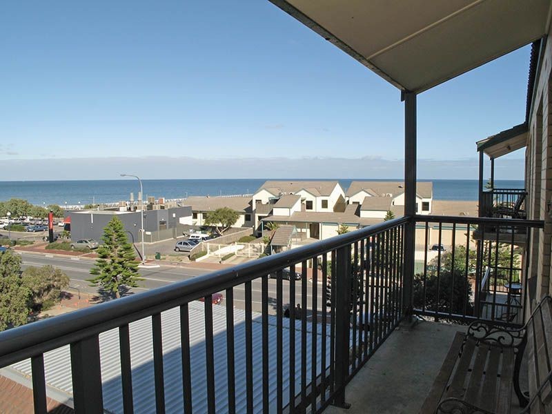 26/362 Seaview Road, Henley Beach SA 5022