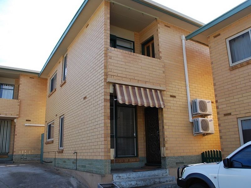 2/195 Military Road, Henley Beach South SA 5022