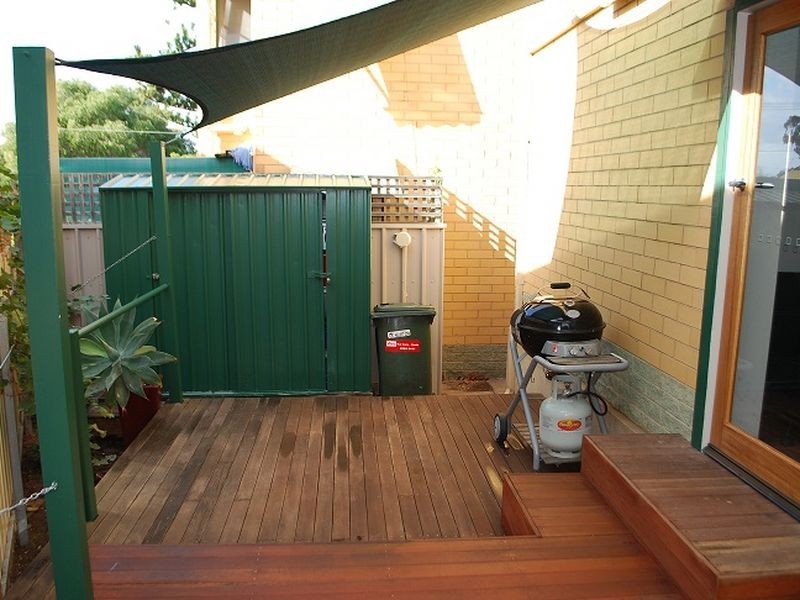 2/195 Military Road, Henley Beach South SA 5022