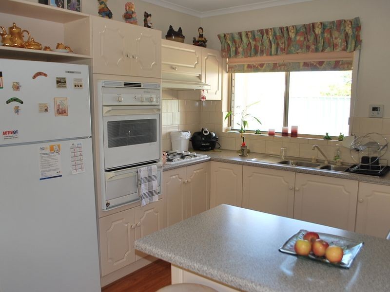 2/57 Russ Avenue, Seaton SA 5023