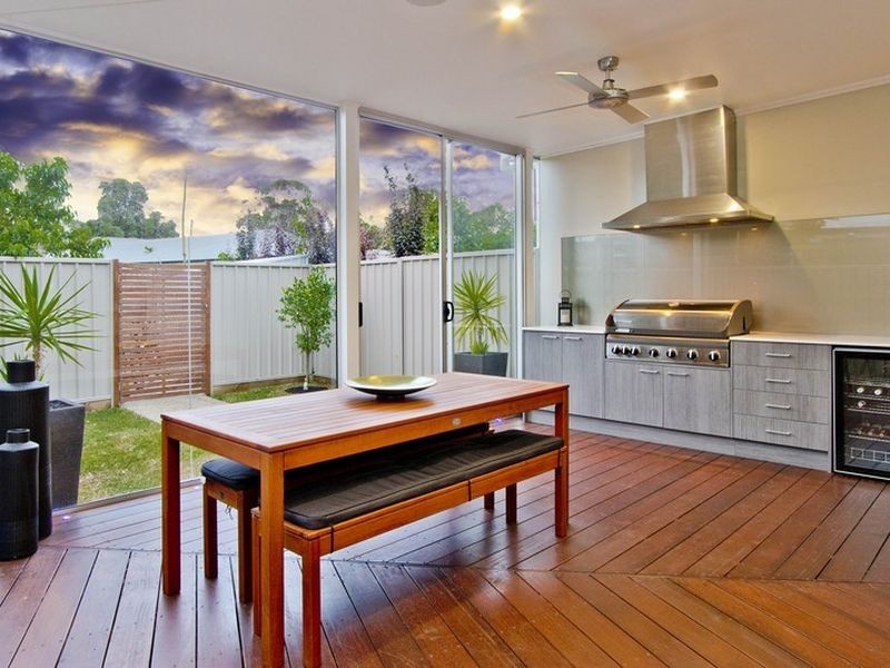 4 Hoover Road, Henley Beach South SA 5022