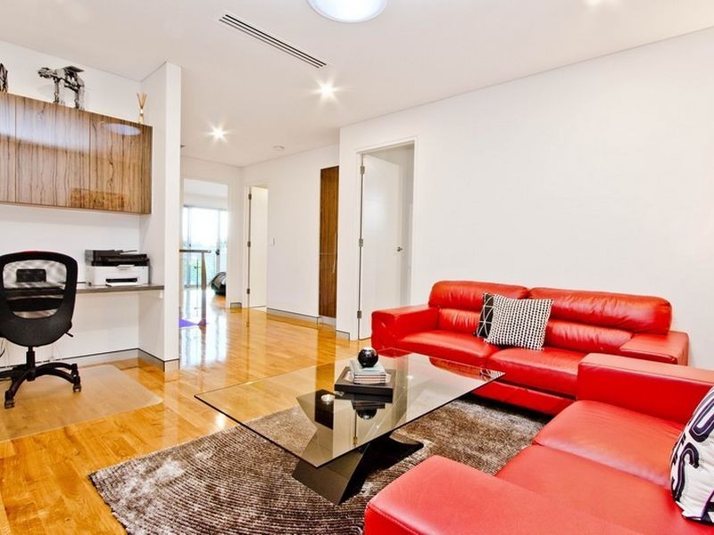 4 Hoover Road, Henley Beach South SA 5022