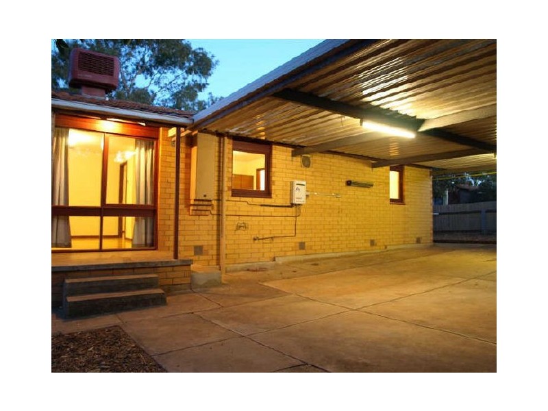 38 Diana Crescent, Morphett Vale SA 5162