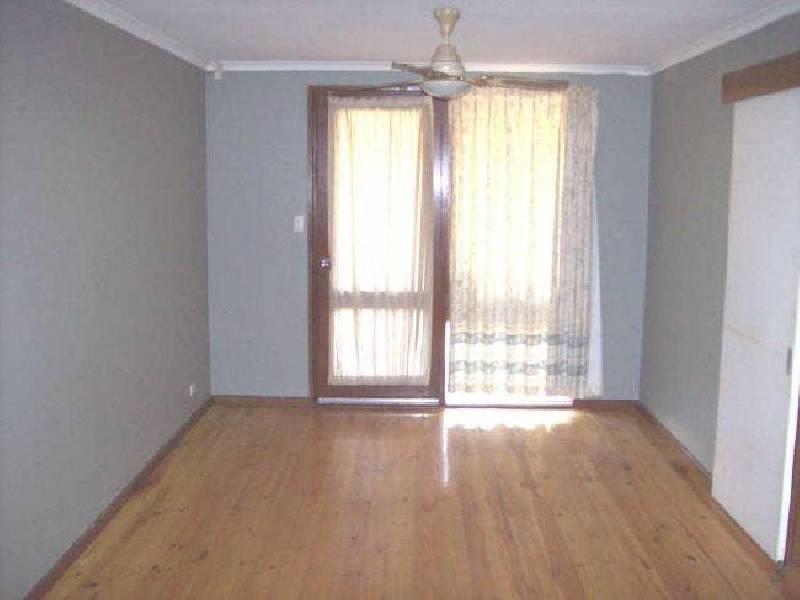 13 Catherine Crescent, Morphett Vale SA 5162