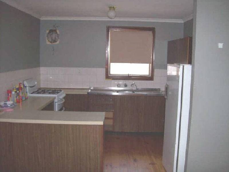 13 Catherine Crescent, Morphett Vale SA 5162