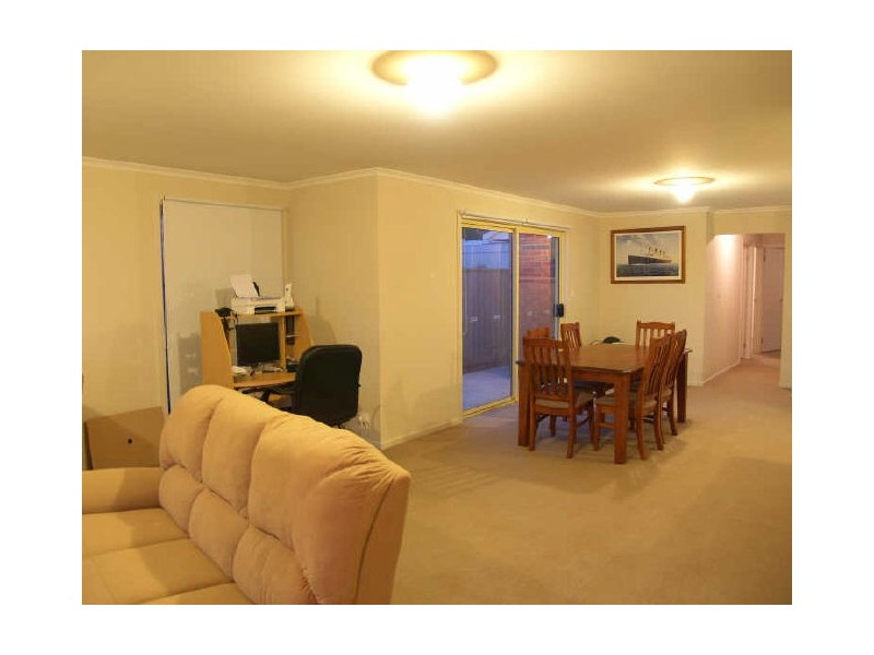 6 McGuire Court, Hackham SA 5163