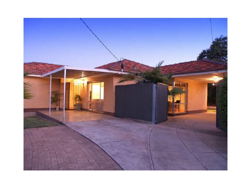 8 Botanic Grove, Hackham SA 5163